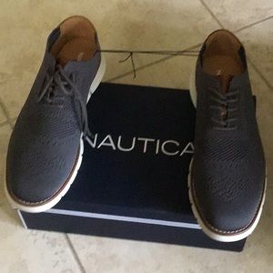 Nautica lightweight men’s Oxford size 11
